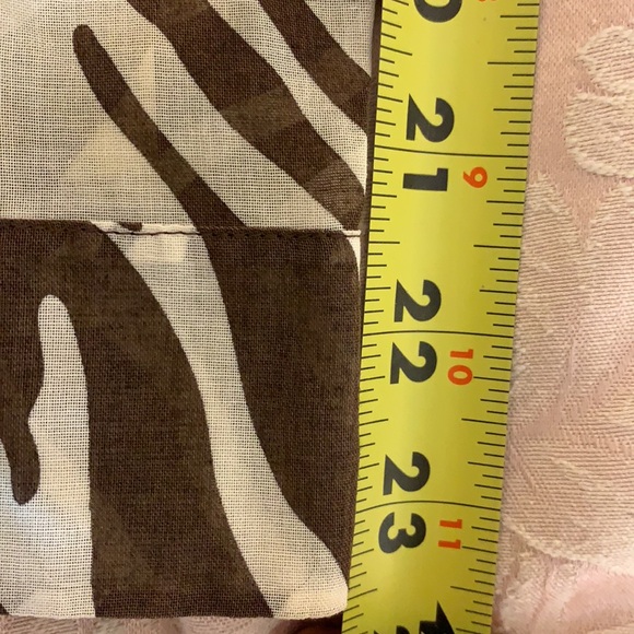 MICHAEL KORS SZ 6 BLOUSE.ANIMAL PRINT. New - Picture 11 of 12